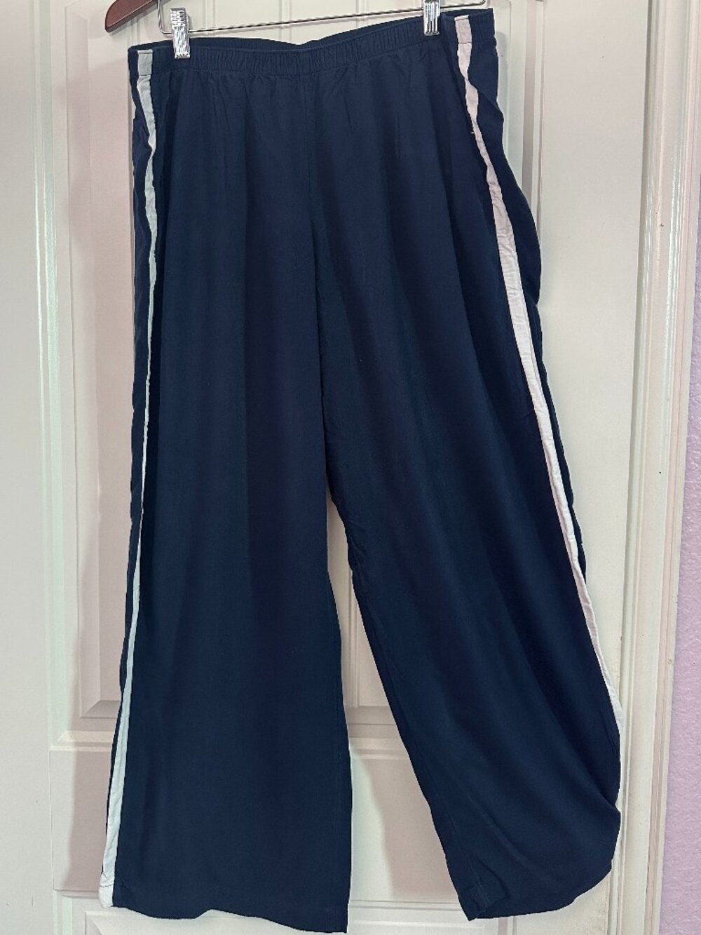 Hollister Gilly Hicks Women's Navy and Blue Joggers-tracksuits